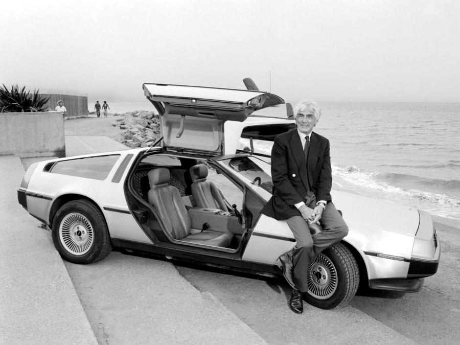  DeLorean DMC-12 1981 года  (фото 6 из 48)